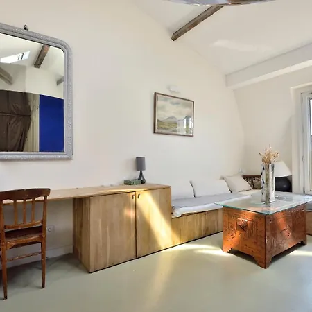 Stylish Attic Conversion Paris Extérieur photo